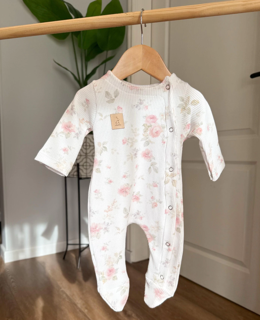 ENTERITO CON PIE WAFFLE ROCOCO  – Pañalera Belyan